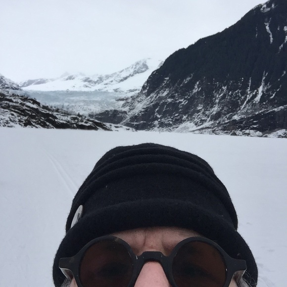 Meet your Posher, Nancy - Picture 1 of 1